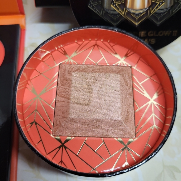 Juvia's Place Festival Palette & Heroine II Highlighter Bundle, NIB - Picture 5 of 9